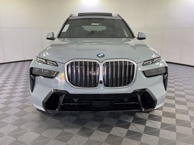 New 2027 BMW X7 xDrive40i SUV