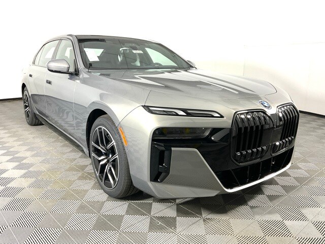 2025 Bmw 750e photo 3