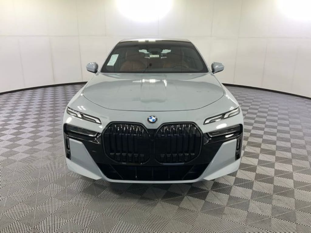 New 2026 BMW 760i xDrive Sedan