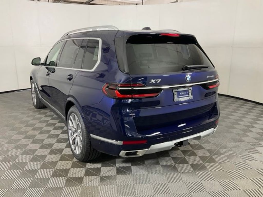 New 2027 BMW X7 xDrive40i SUV