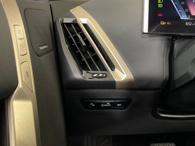2026 BMW iX 45 - Photo 26