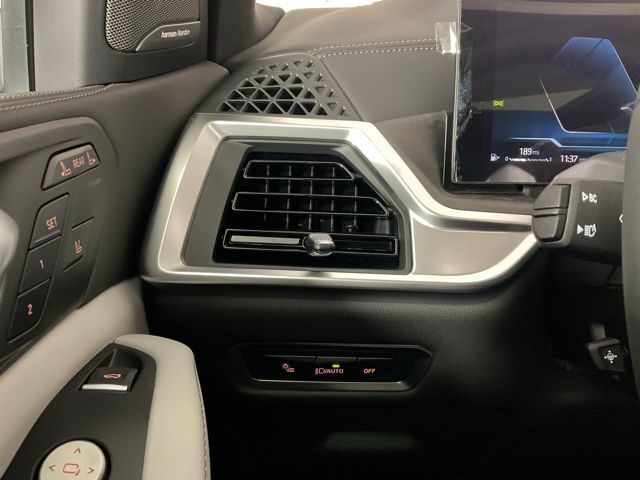 2026 BMW X7 40i - Photo 20