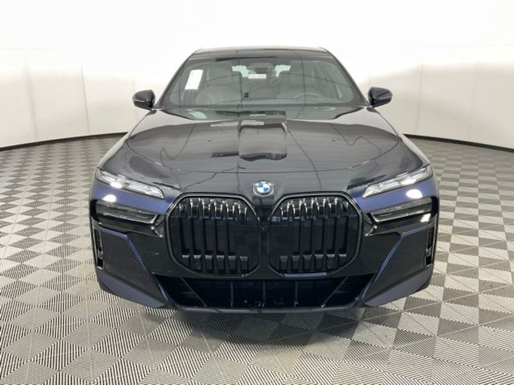 New 2026 BMW 760i xDrive Sedan