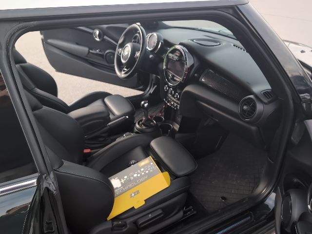 2018 Mini Cooper 2 Door Hardtop photo 4