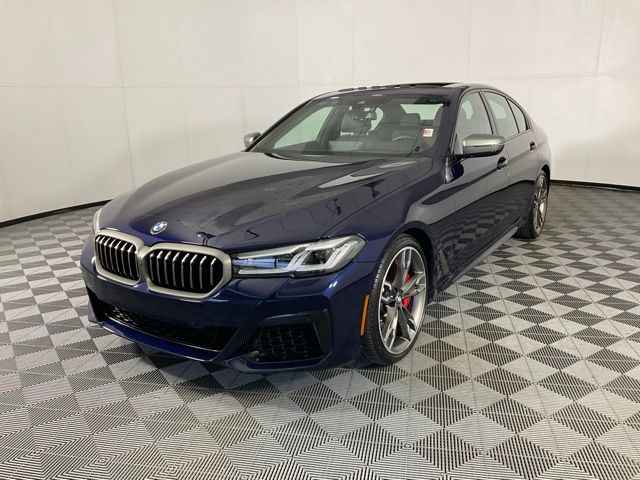 2022 BMW 5 Series M550i