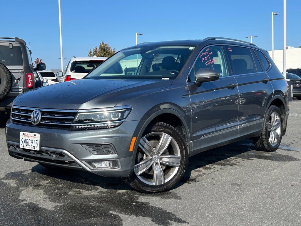 Used 2018 Volkswagen Tiguan 2.0T SEL Premium 4MOTION SUV