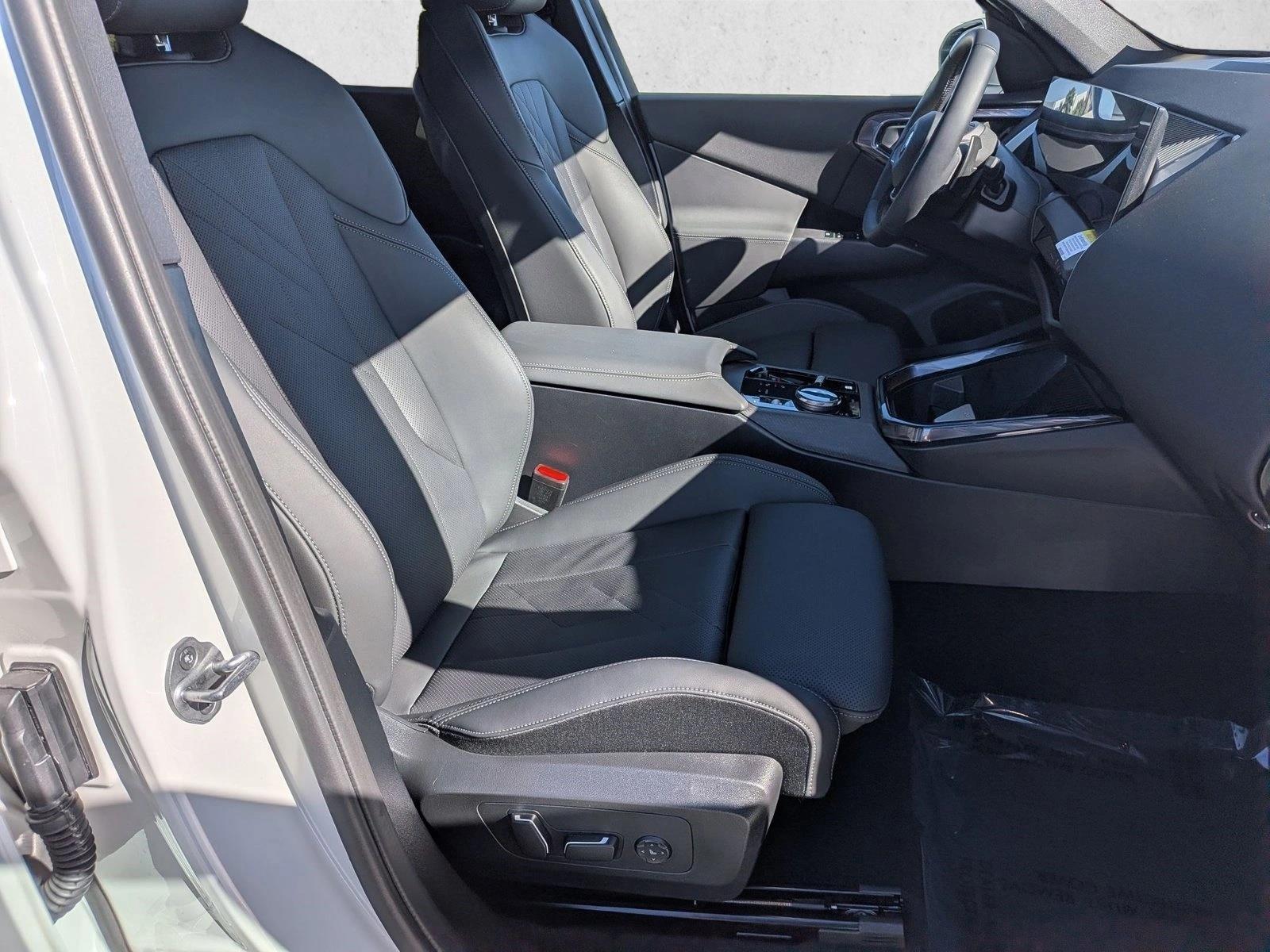 2025 BMW X3 30 - Photo 21
