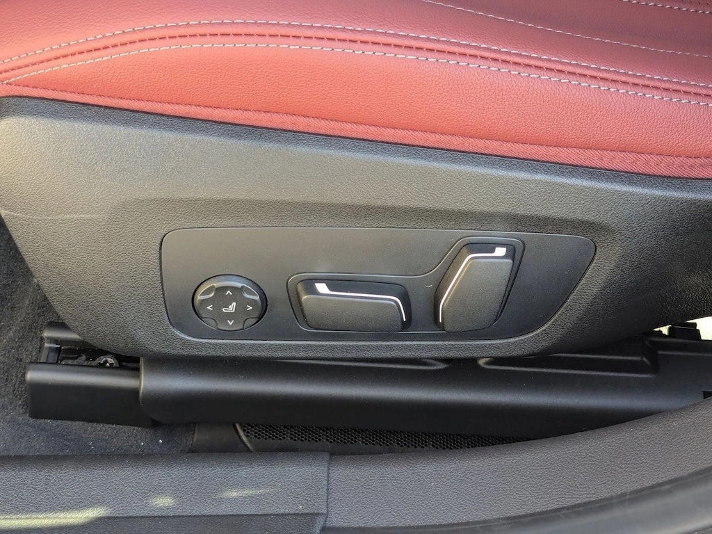 New 2026 BMW 330i xDrive Sedan