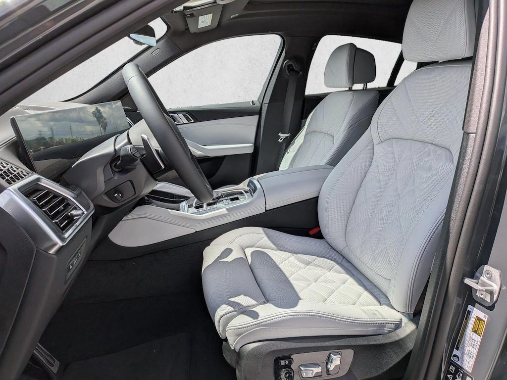 New 2026 BMW X6 xDrive40i SUV