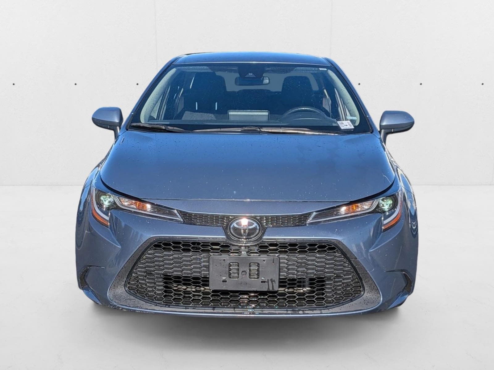 Used 2022 Toyota Corolla LE with VIN JTDEPMAE0NJ221117 for sale in Northfield, Minnesota