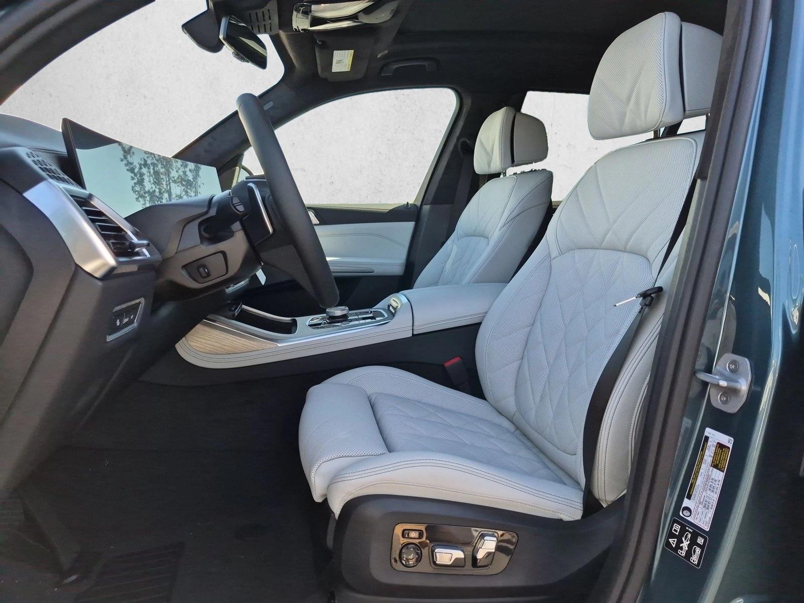 New 2027 BMW X7 xDrive40i SUV