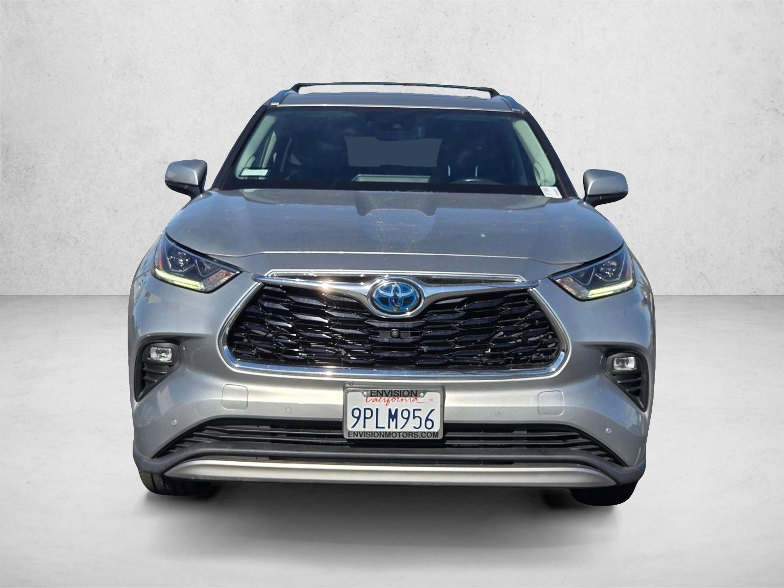 2021 Toyota Highlander Hybrid Platinum photo 2