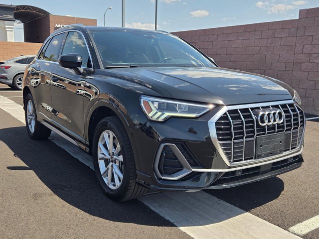 2022 Audi Q3 S line Premium Plus photo 3