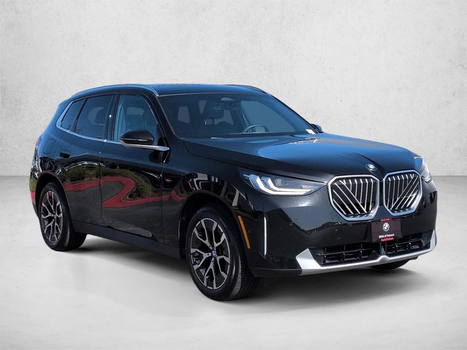 2025 BMW X3 30 xDrive photo 2