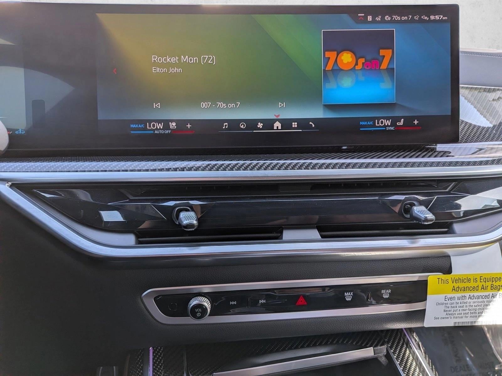 2025 BMW X7 M60i - Photo 14