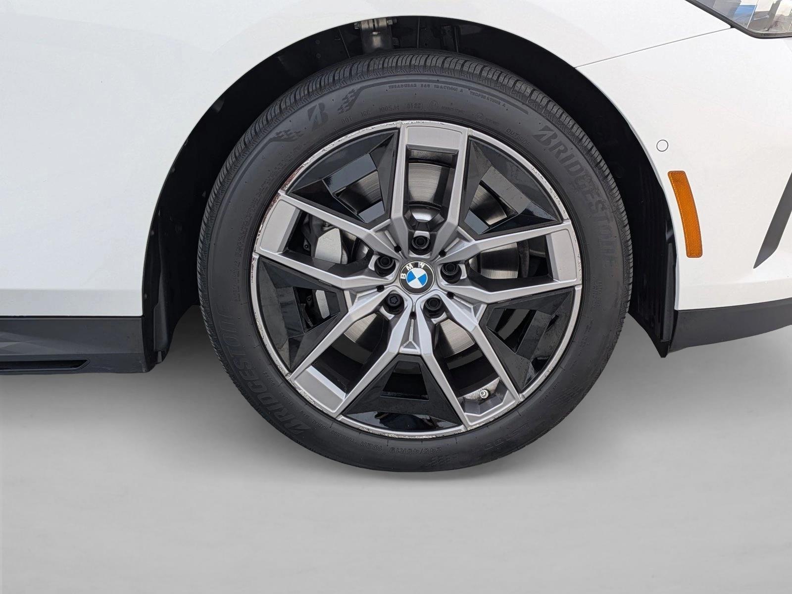 2026 BMW 5 Series 530i - Photo 25