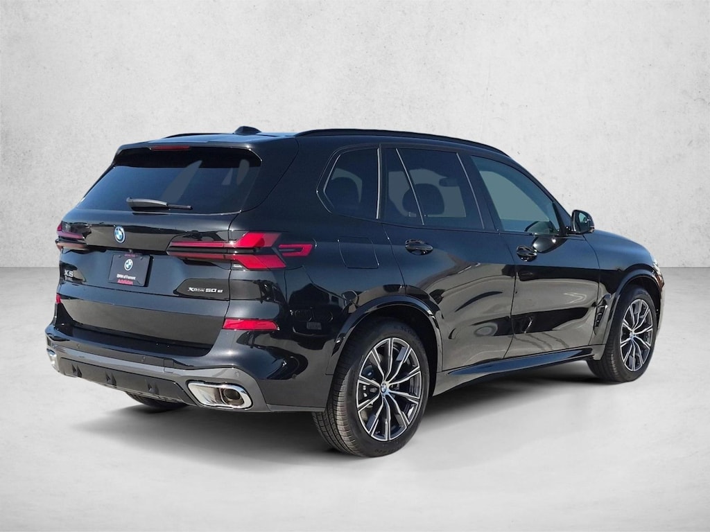 New 2026 BMW X5 PHEV xDrive50e SUV
