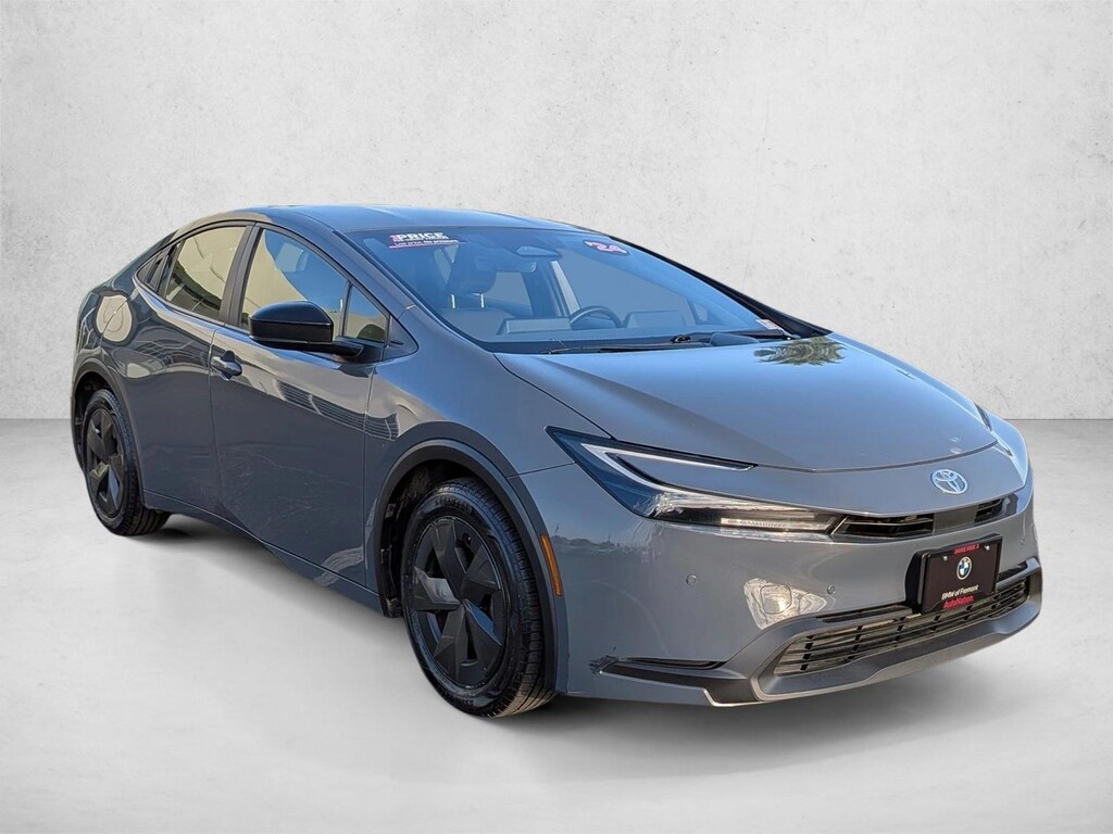 Used 2024 Toyota Prius LE Hatchback
