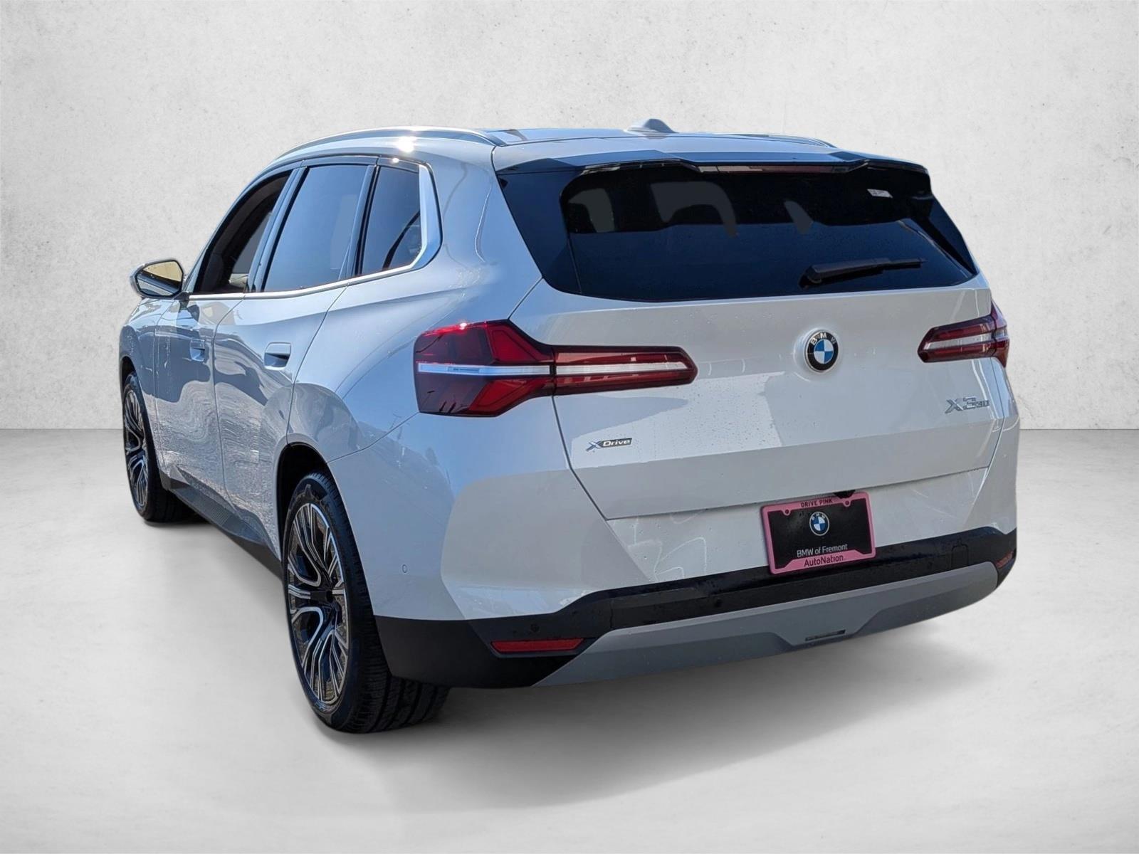 2026 BMW X3 30 - Photo 8