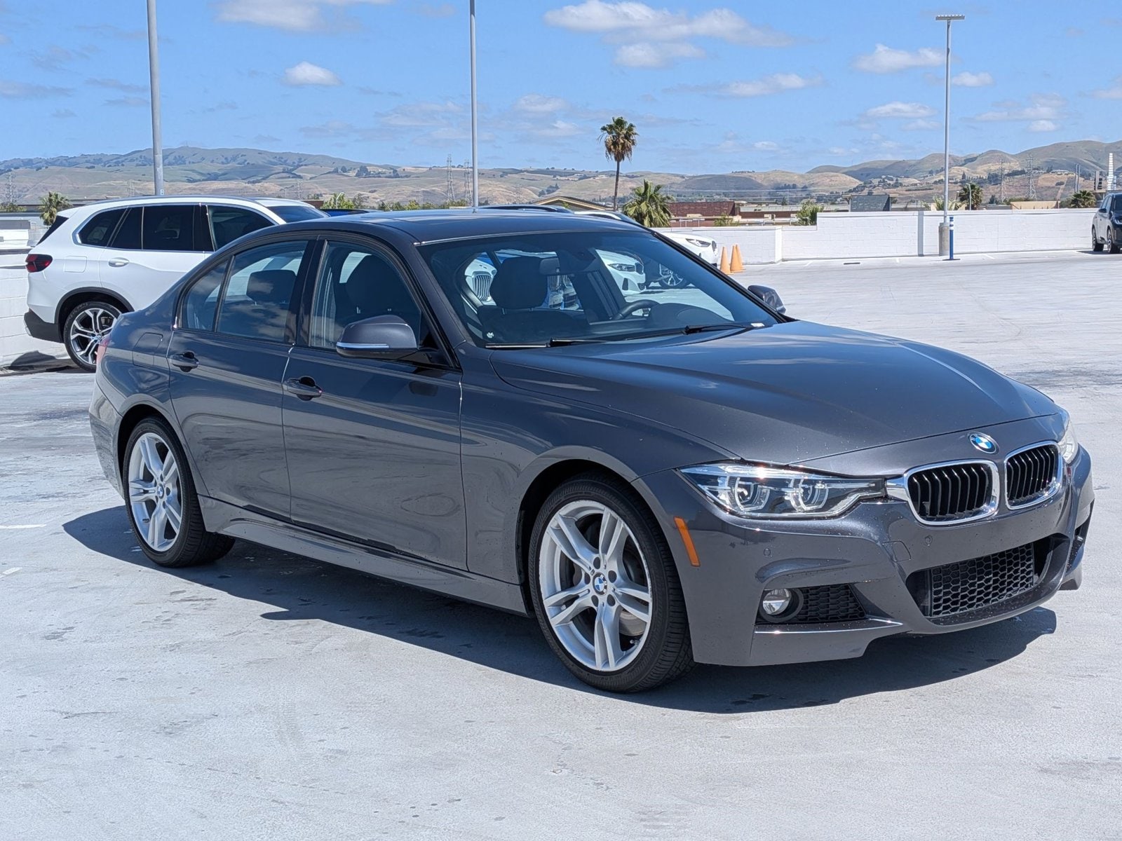 2017 BMW 330i photo 2