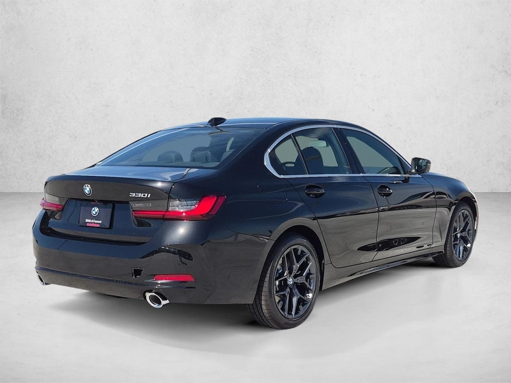 New 2026 BMW 330i Sedan