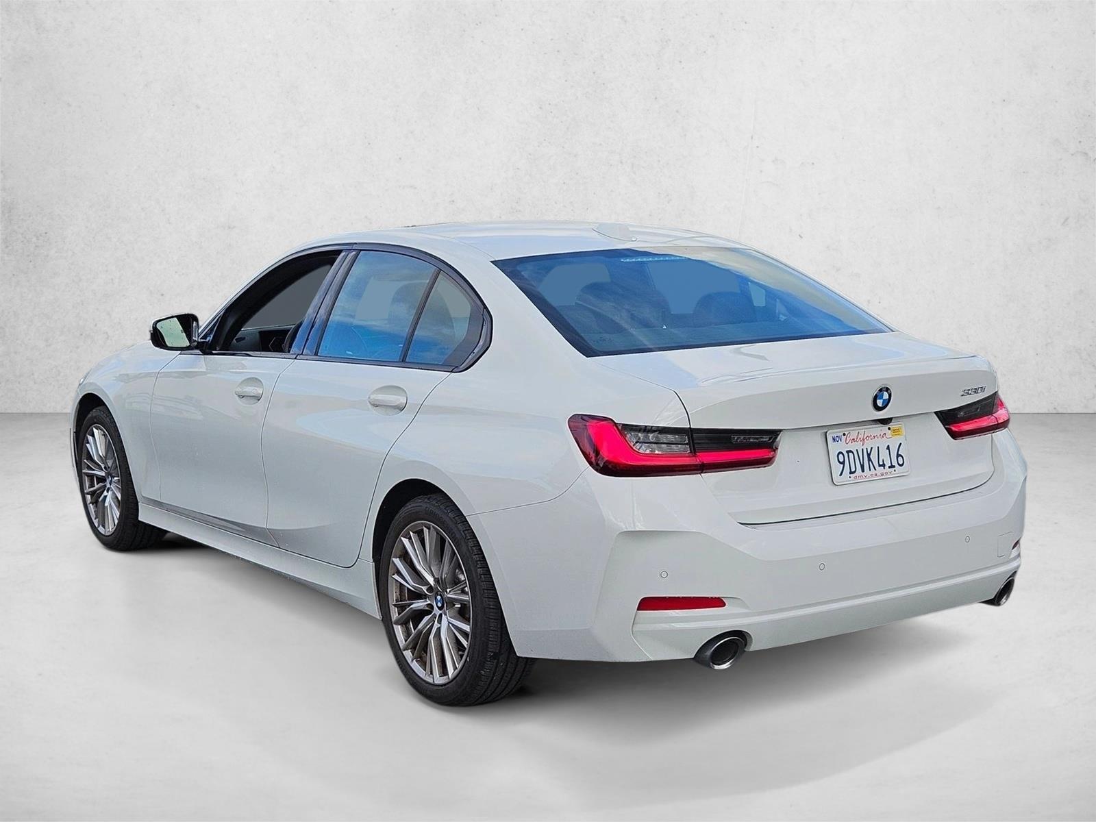 2023 Bmw 330i 3-Series photo 4