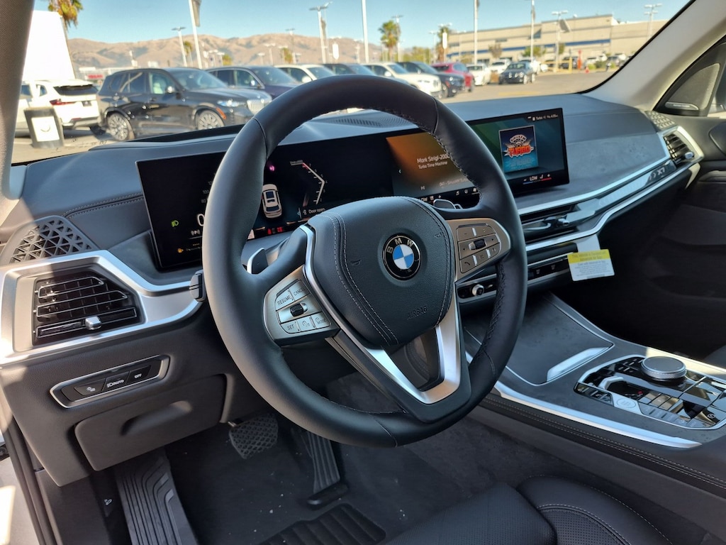 New 2027 BMW X7 xDrive40i SUV