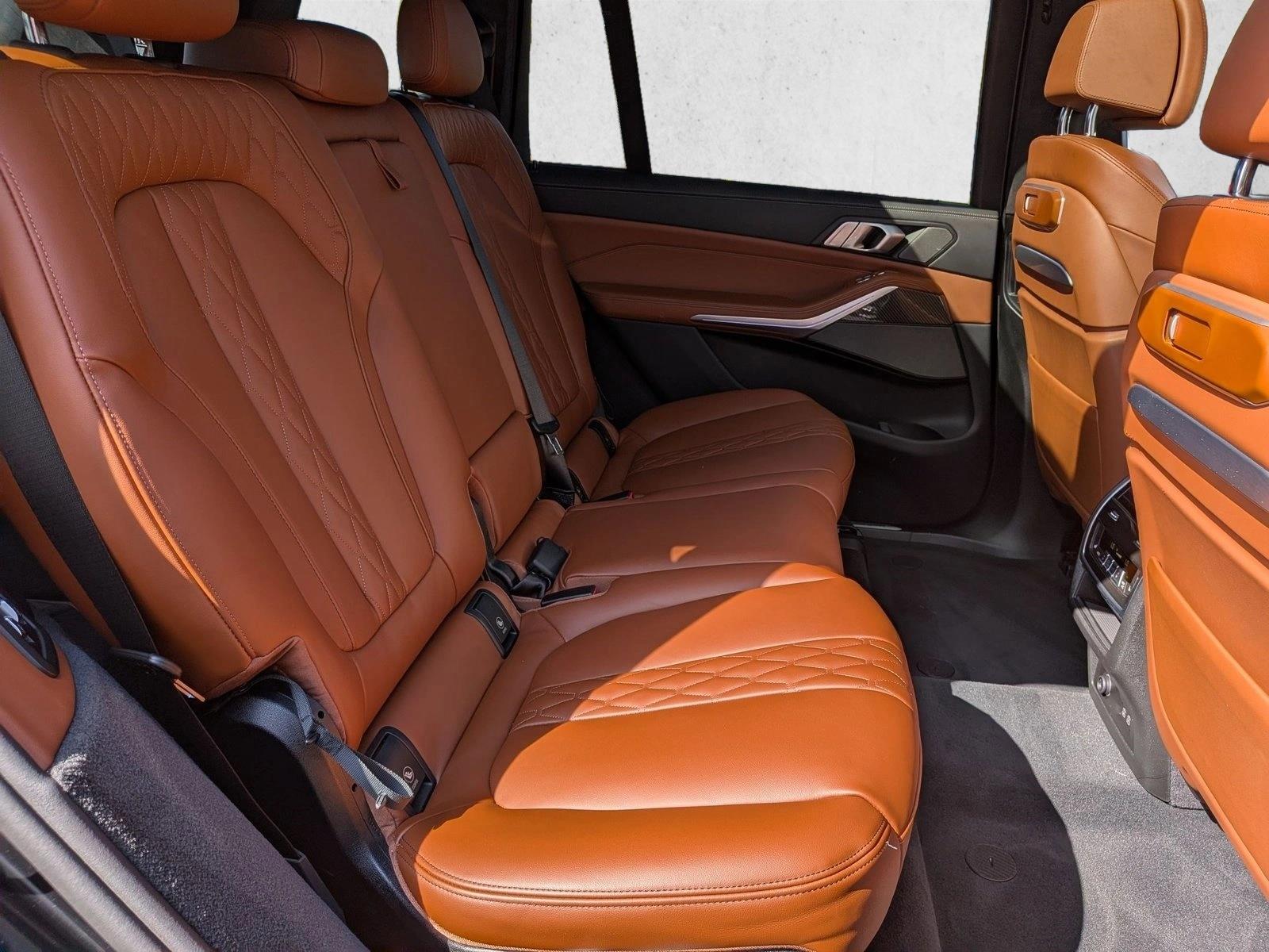2025 BMW X7 M60i - Photo 22