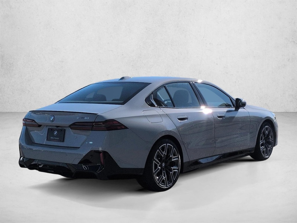 New 2026 BMW i5 eDrive40 Sedan