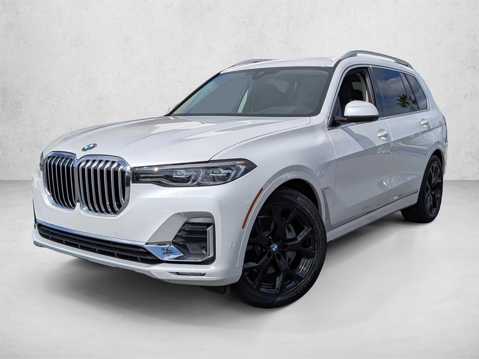 2020 BMW X7 40i's photo