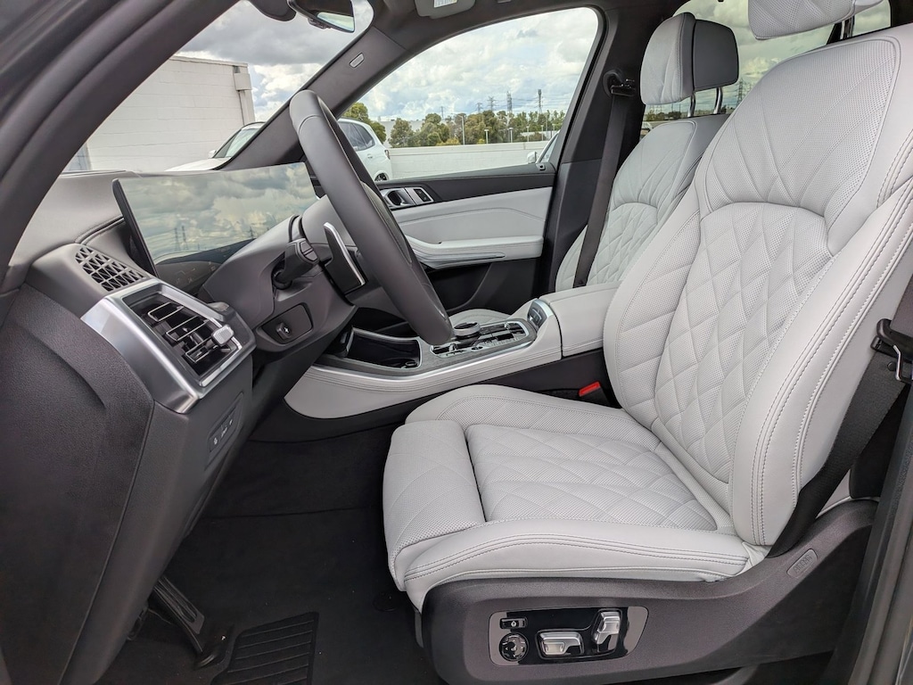 New 2026 BMW X5 PHEV xDrive50e SUV