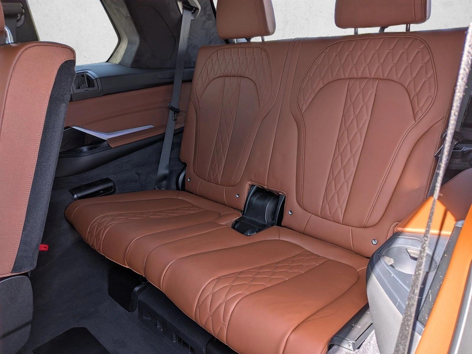2025 BMW X7 M60i - Photo 21