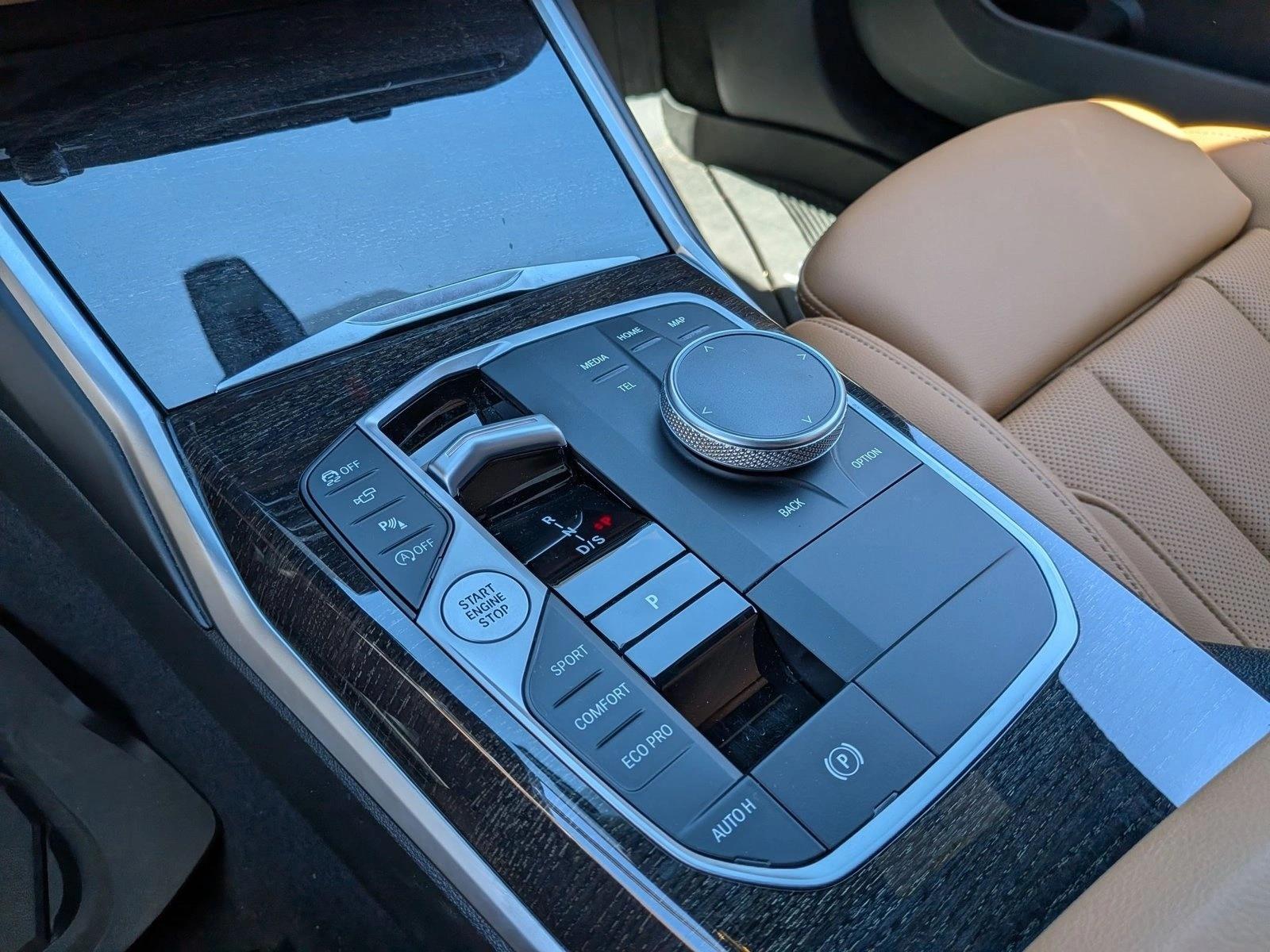 2024 BMW 3 Series 330i - Photo 9