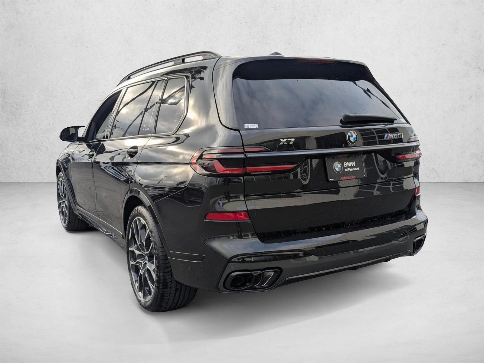 2025 BMW X7 M60i - Photo 8