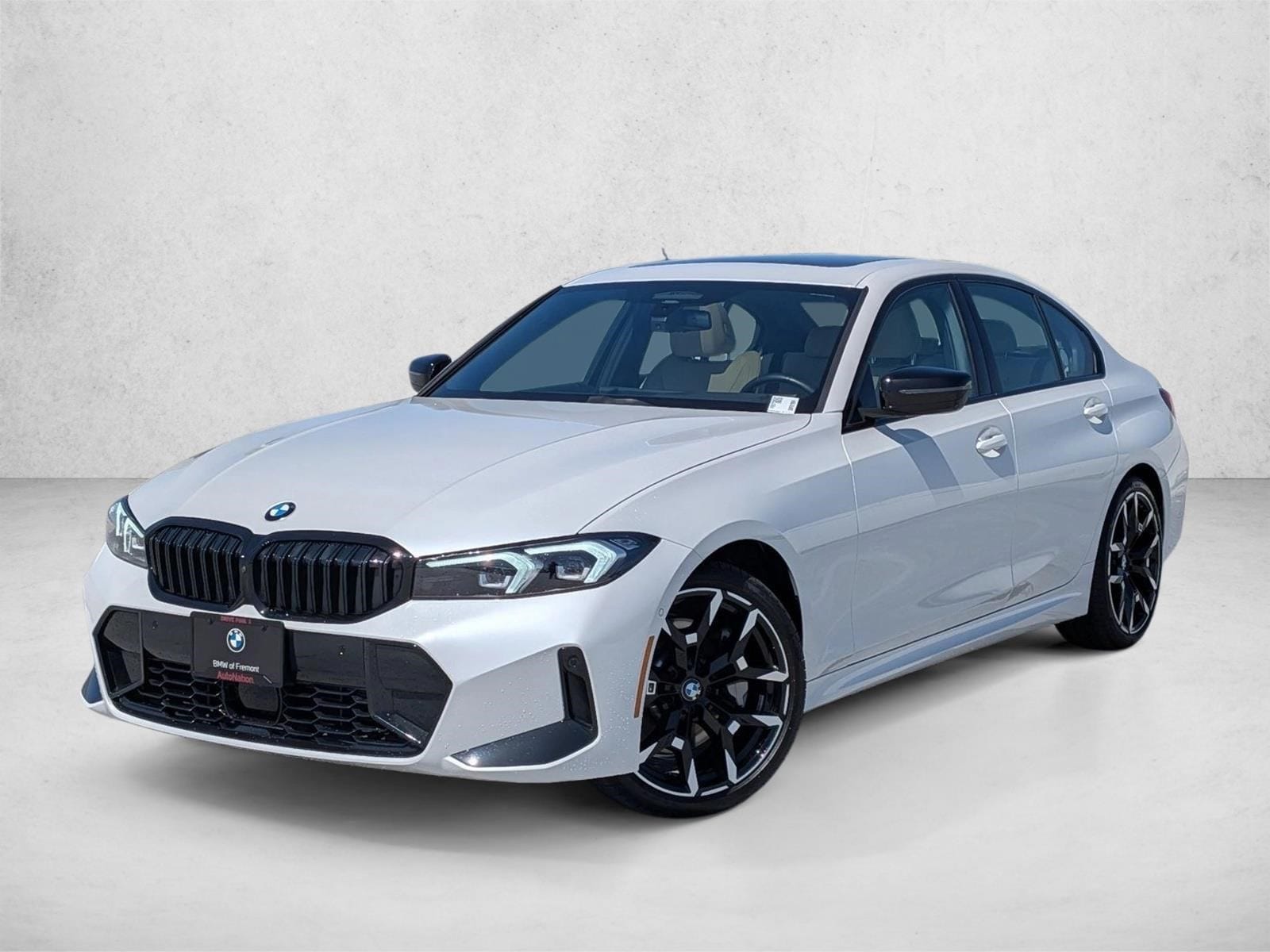 2025 BMW 3 Series 330i Sedan's photo