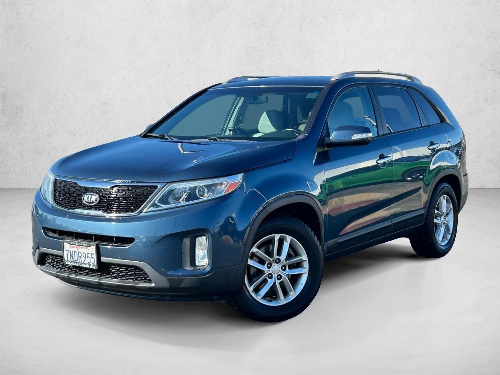 2015 Kia Sorento LX's photo