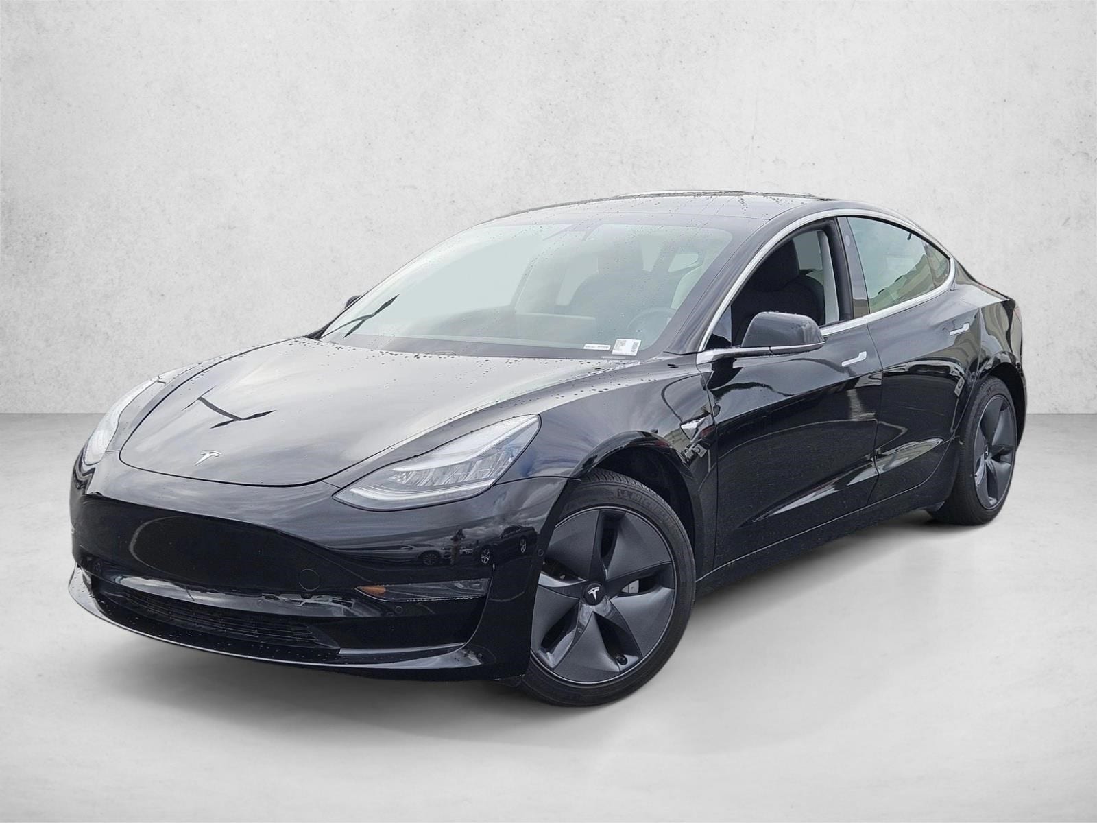 2019 Tesla Model 3 Mid Range's photo