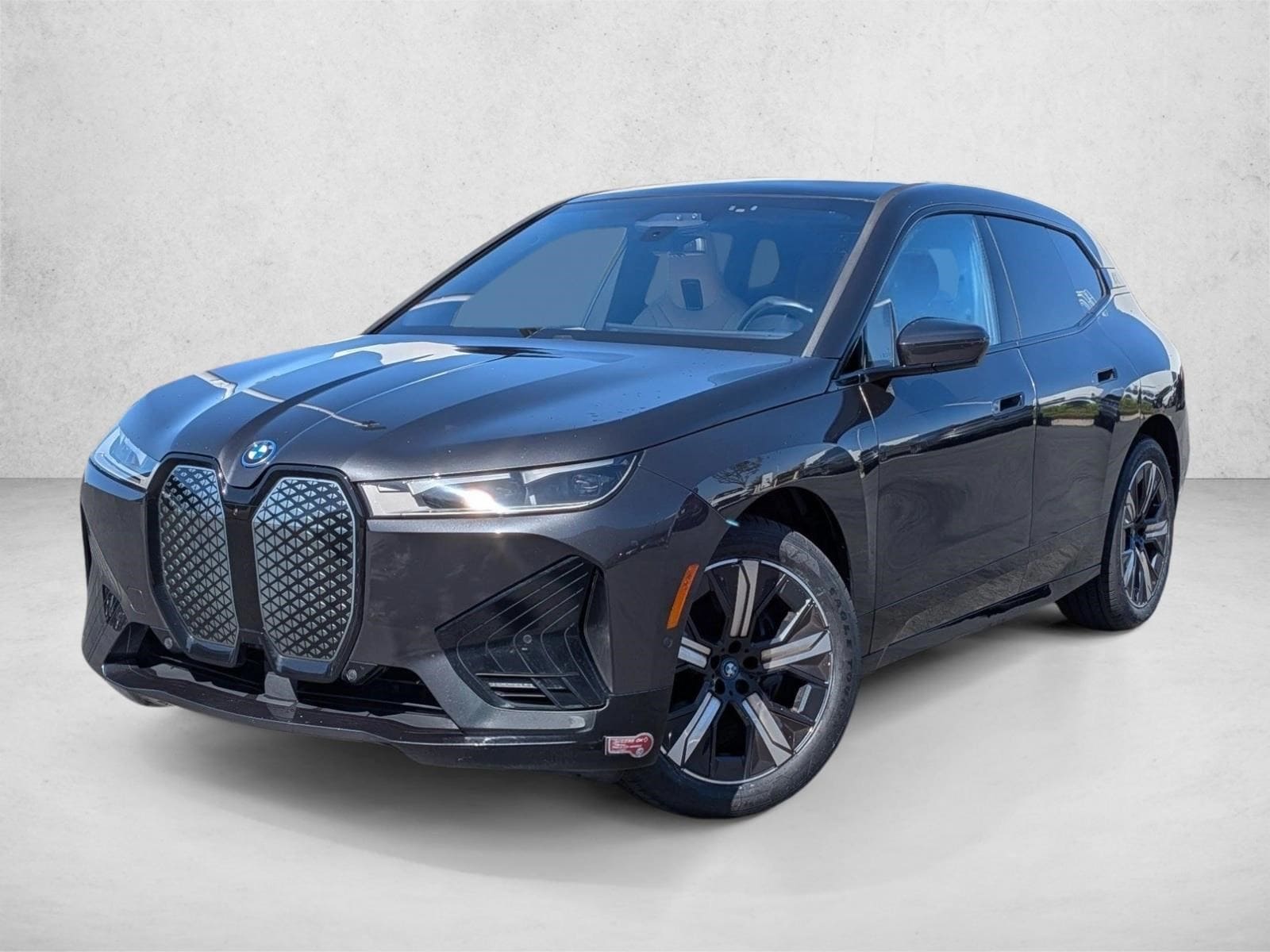2024 BMW iX xDrive50's photo