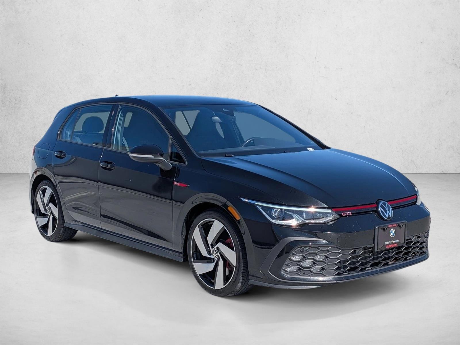 2024 Volkswagen Golf GTI 2.0T S photo 3