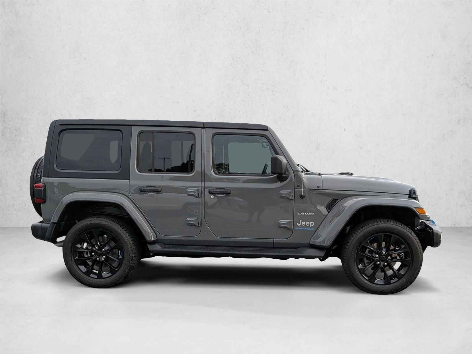 2023 Jeep Wrangler 4xe Sahara photo 4