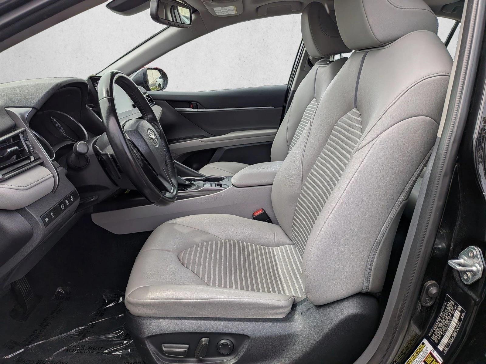 2023 Toyota Camry SE - Photo 15