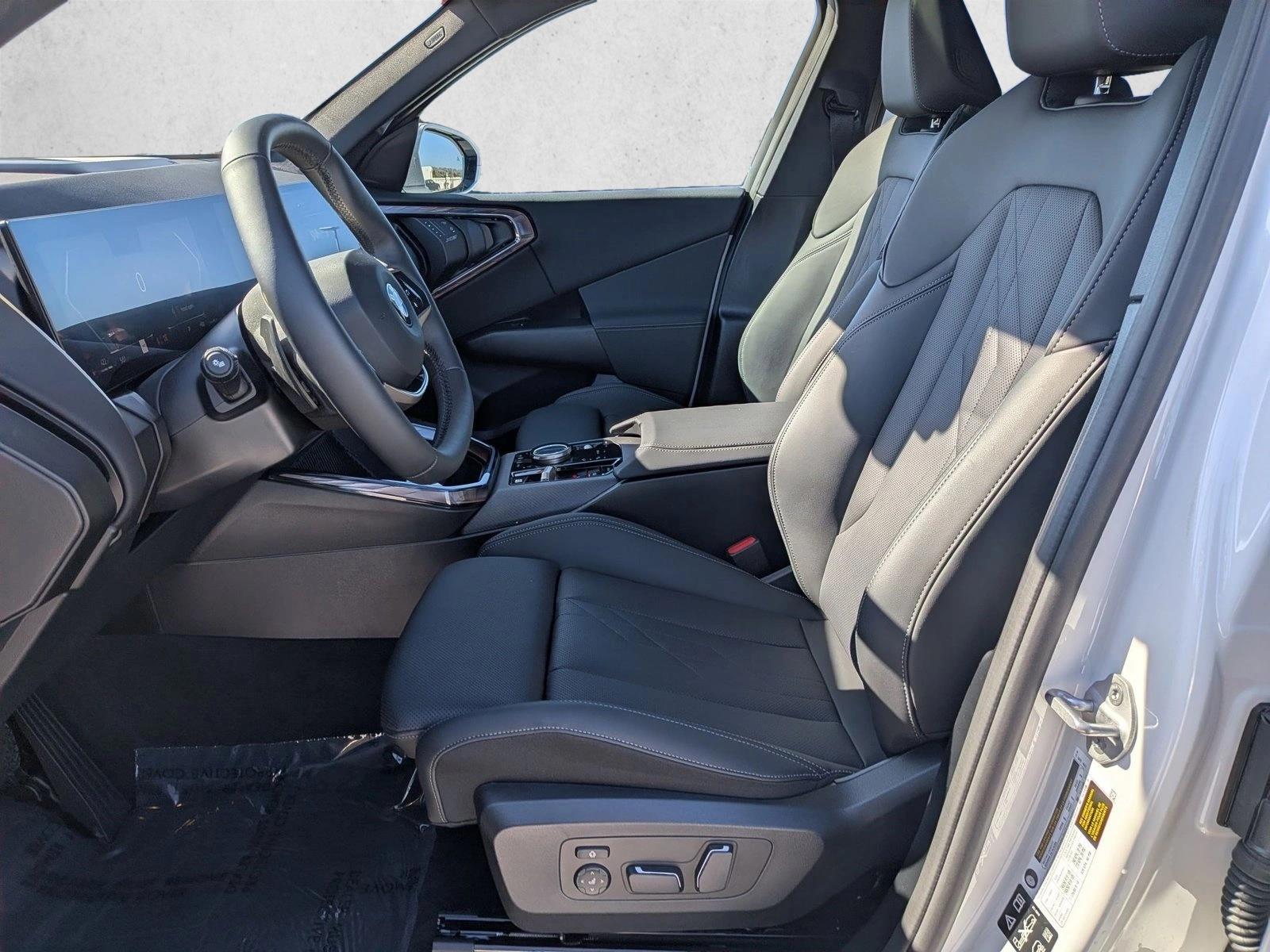 2025 BMW X3 30 - Photo 16