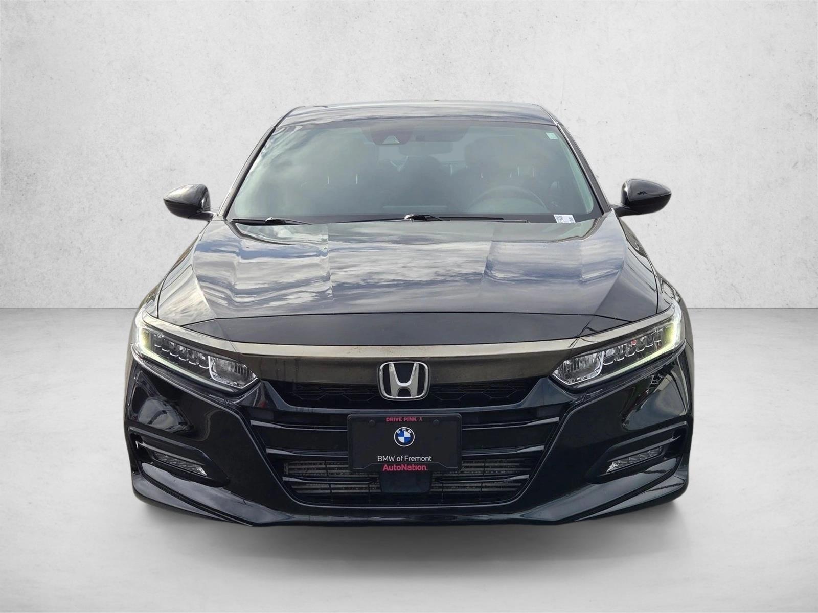 2019 Honda Accord Sport photo 2