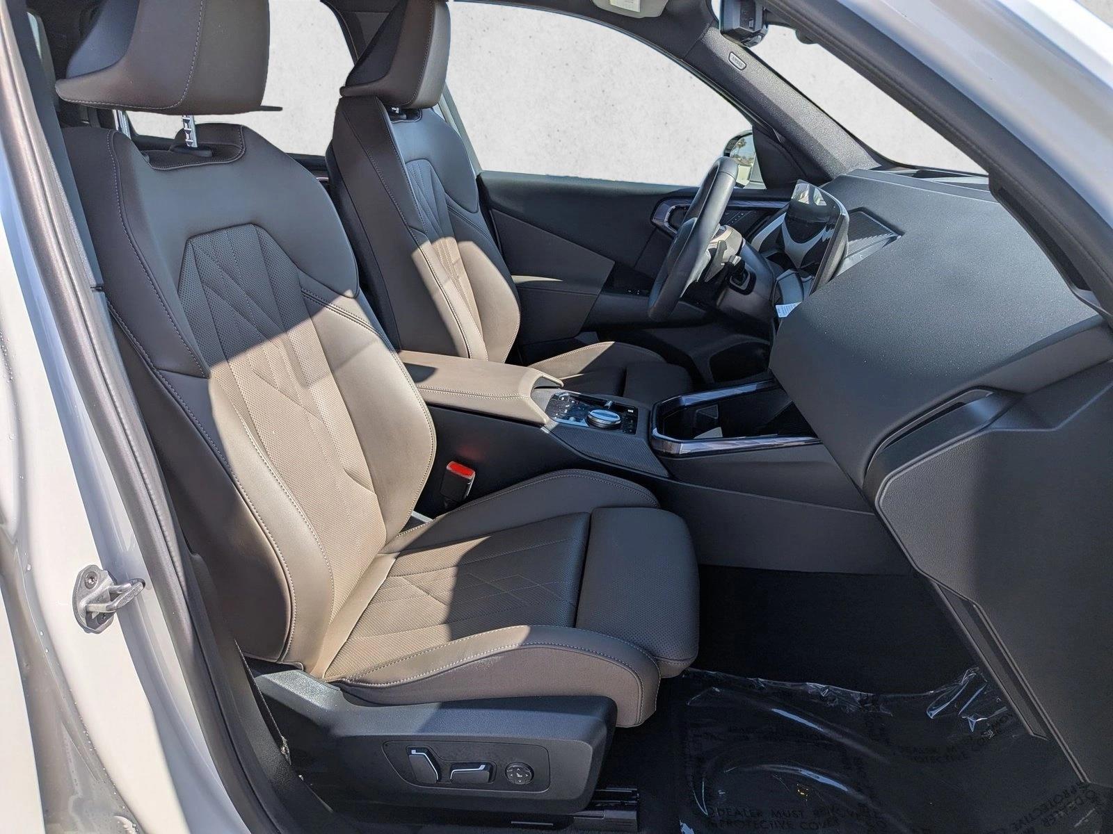 2025 BMW X3 30 - Photo 21