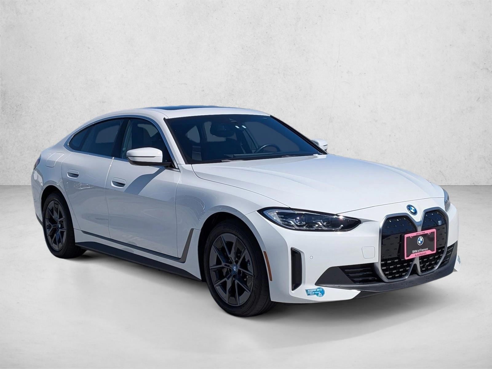 2023 BMW i4 eDrive40 photo 3