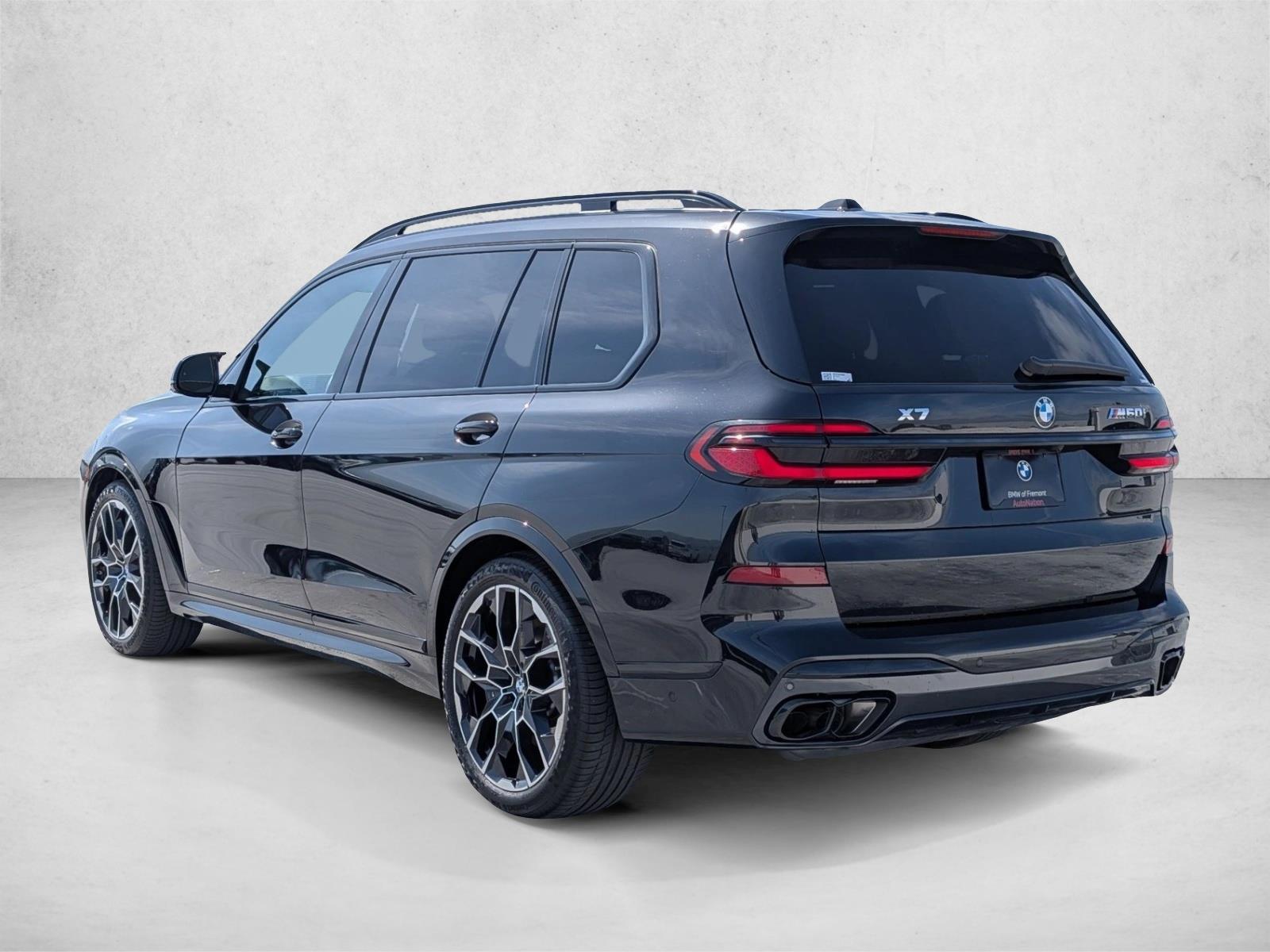 2025 BMW X7 M60i - Photo 8