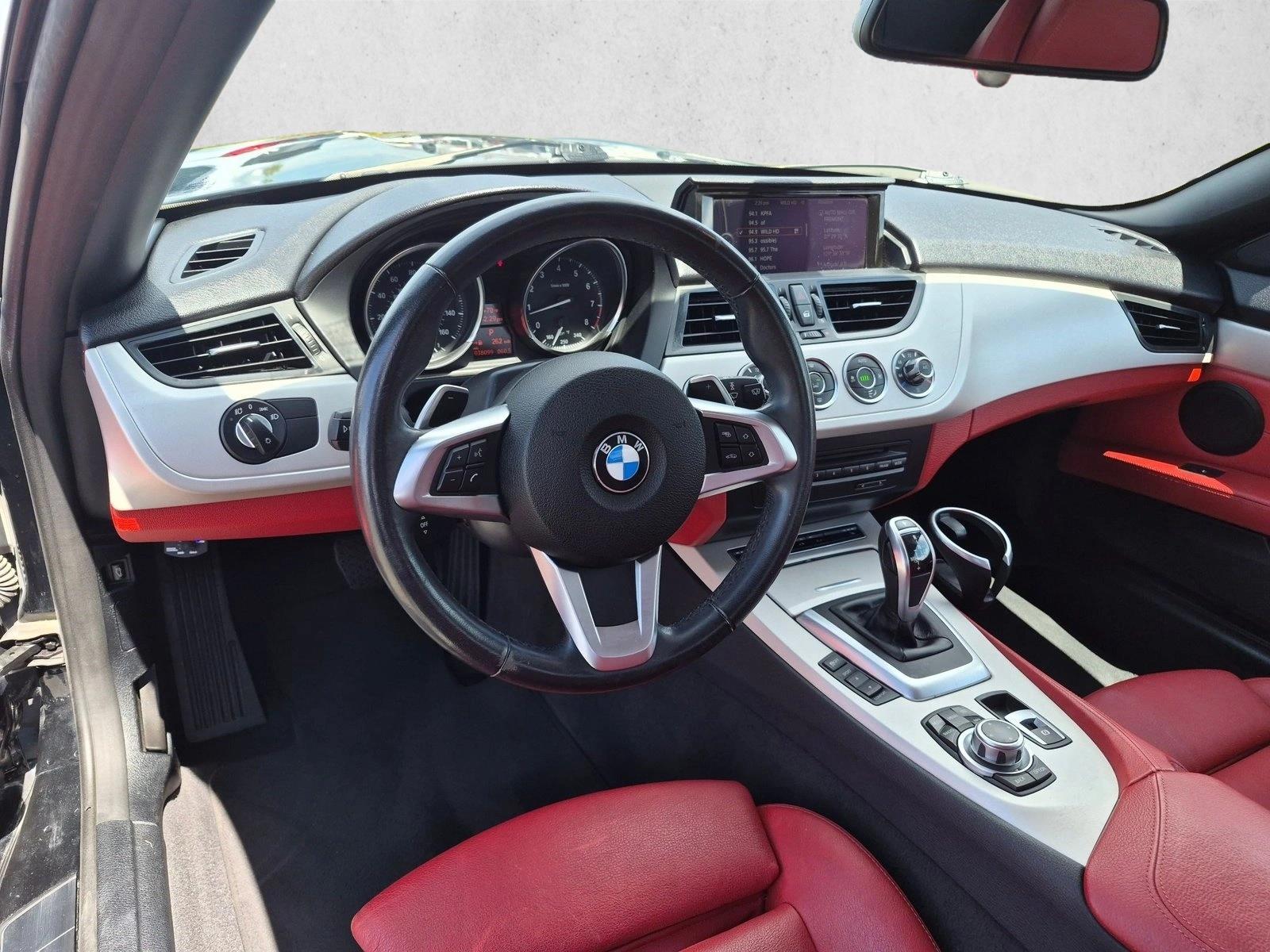 2016 BMW Z4 sDrive28i - Photo 10