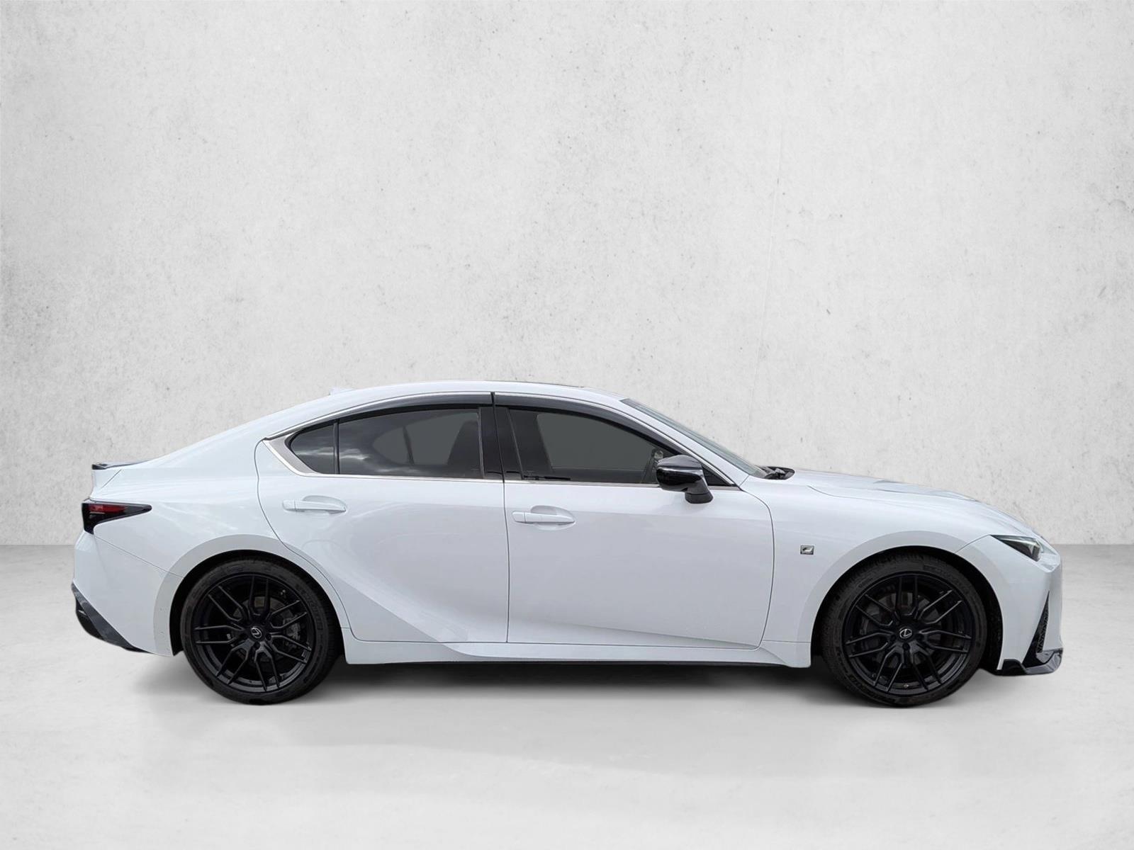 2021 Lexus IS 350 F SPORT photo 4