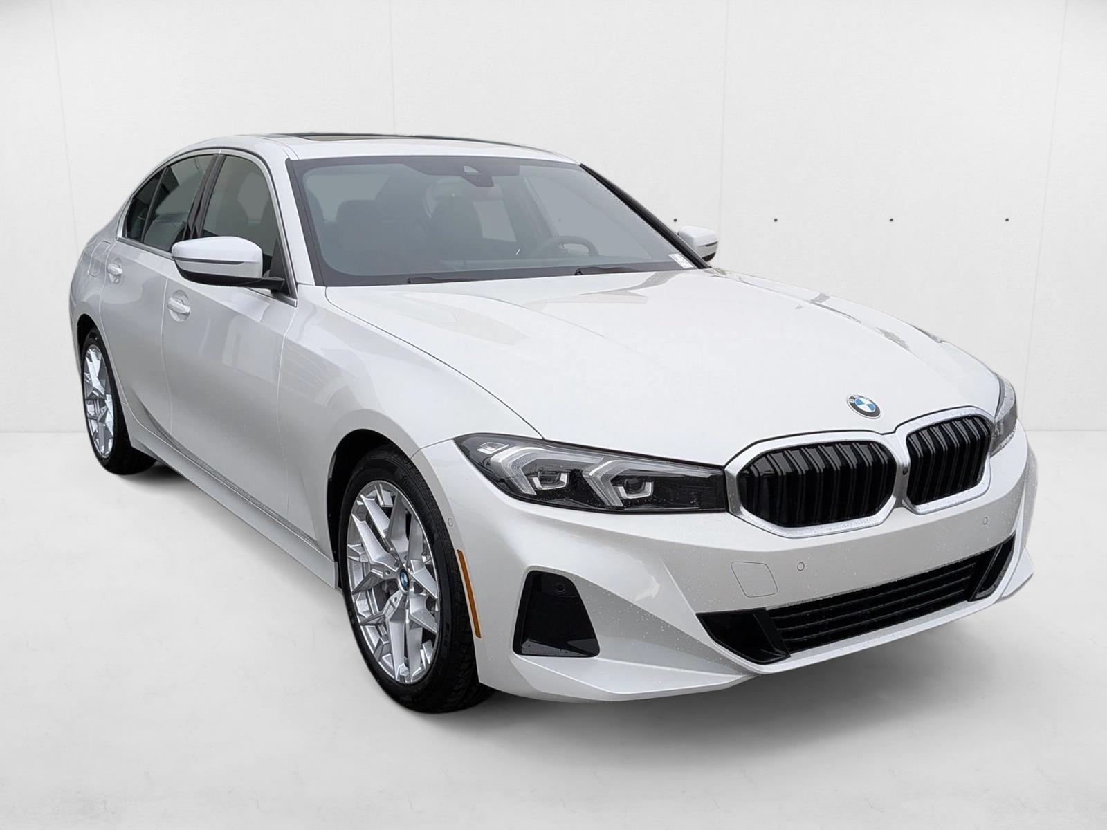 2025 BMW 330i photo 6