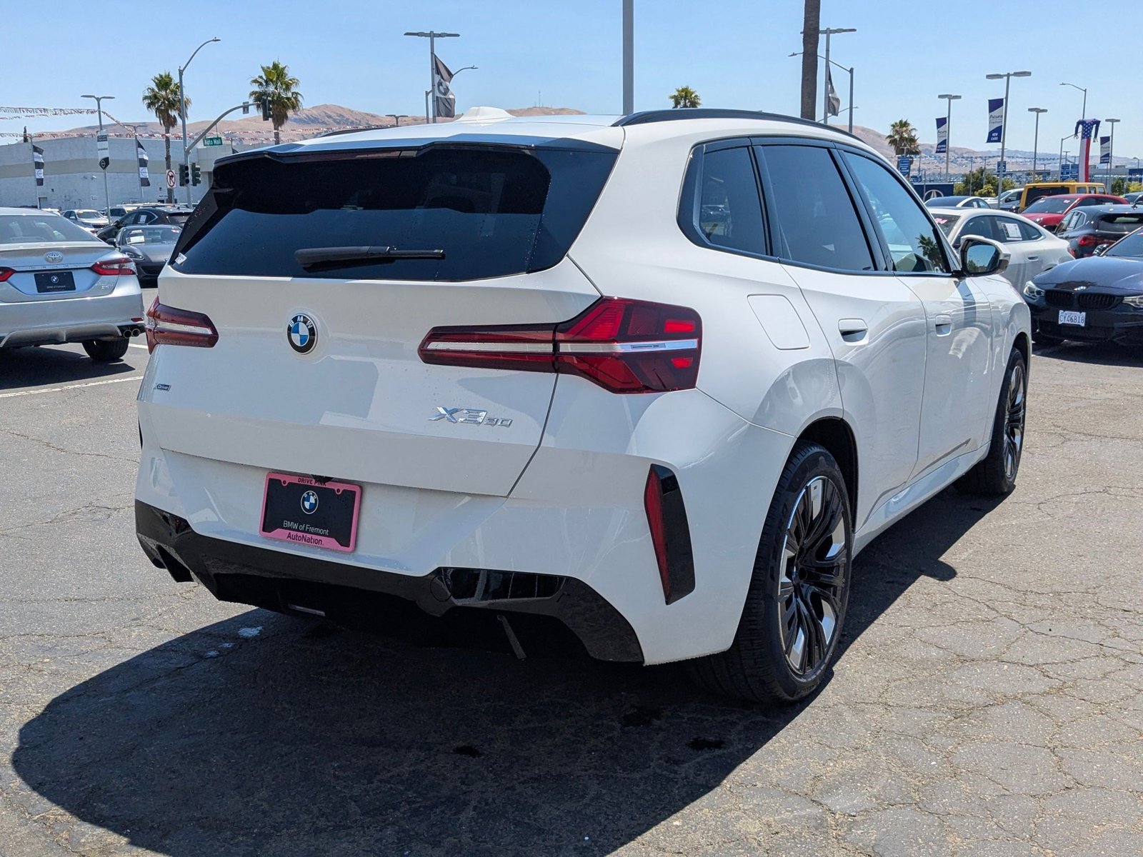 2025 BMW X3 30 xDrive photo 2